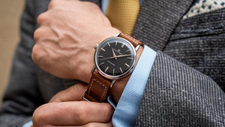 a-photo-of-a-man-wearing-a-classic-men-s-watch-wit-S4LV8HI_Tz-ao9Am7Sq9bA-8ecJLNqLTLWEqc96anK9dg