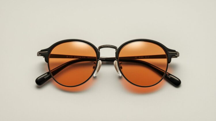 a-photo-of-a-pair-of-men-s-sunglasses-the-sunglass-lYhEtF–QBi5eWhGKOvd9g-TulxmyPTR9qat1t7XWJf2A