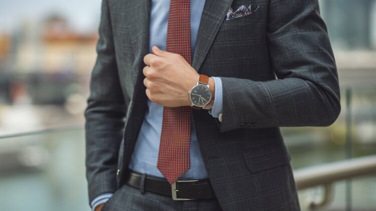 a-photo-of-a-well-dressed-man-with-a-grey-suit-blu-zEDxJm7_Rd2asxuLVlYAIw-em0ANriAQ42wfonvcvT9YQ