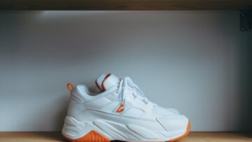 a-photo-of-a-8000kicks-clothing-item-in-_DrW9JdhWRZe3aOsStjA8vQ_1Owfw9GaTlGn3rmVRH3i5w